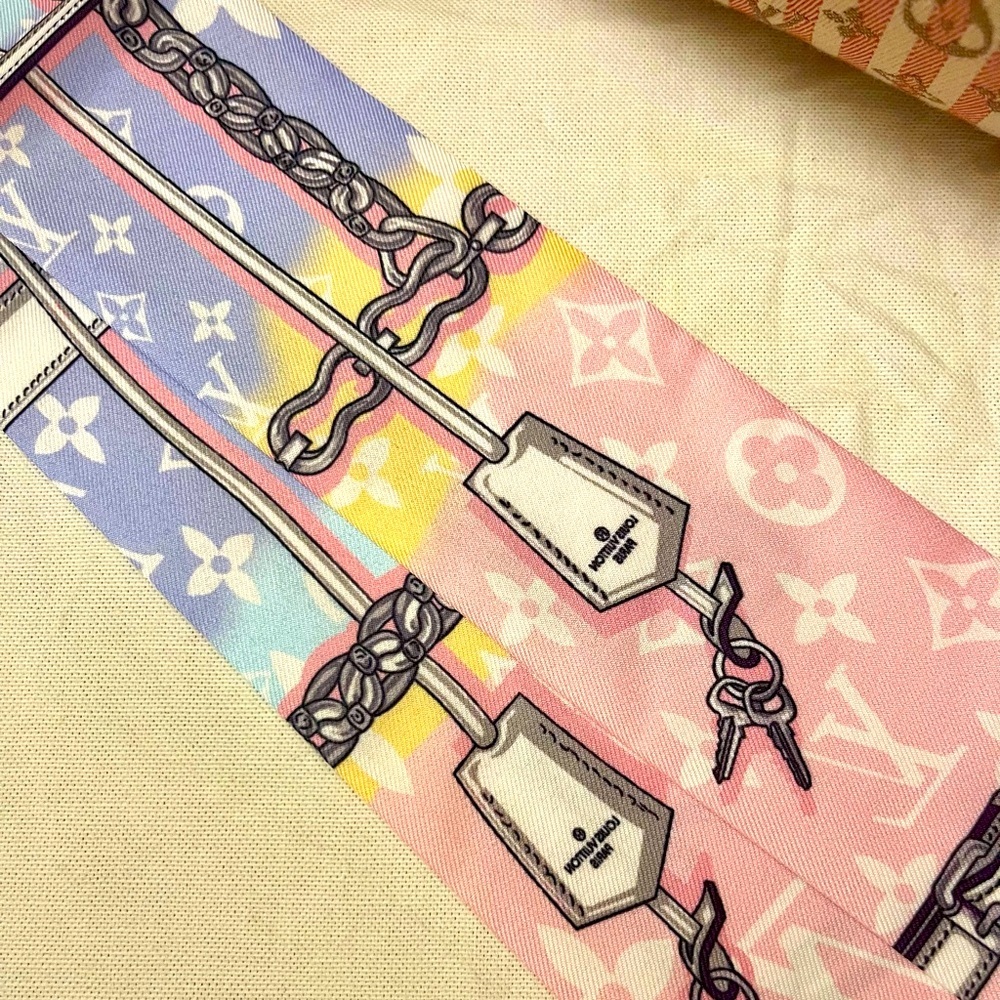 Designer Bandeau Silk Twilly Scarf in Chain Pastel - Picture 7 of 10